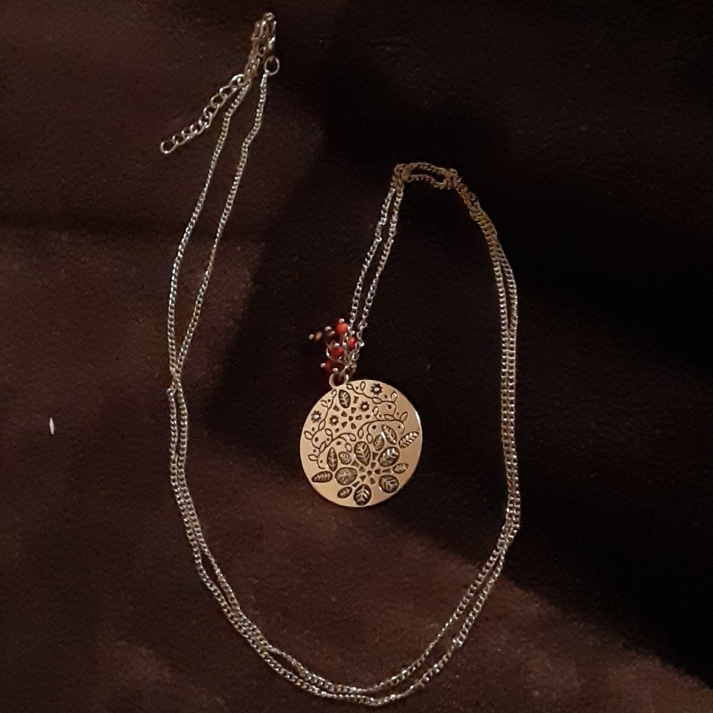 Long necklace